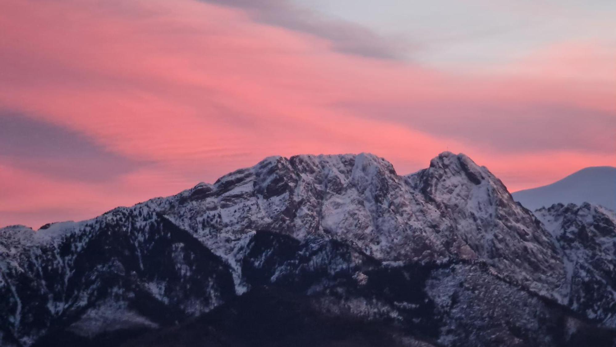 Villa Fortuna - Regionalne Apartamenty & Spa - Sauna, Grill, Jacuzzi Z Widokiem Na Tatry ซาโกปาเน ภายนอก รูปภาพ